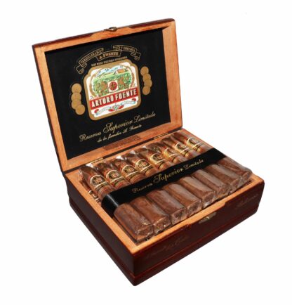 Open box of 25 count Arturo Fuente Don Carlos Belicoso cigars
