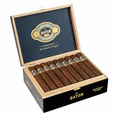 El baton Double toro open box of cigars