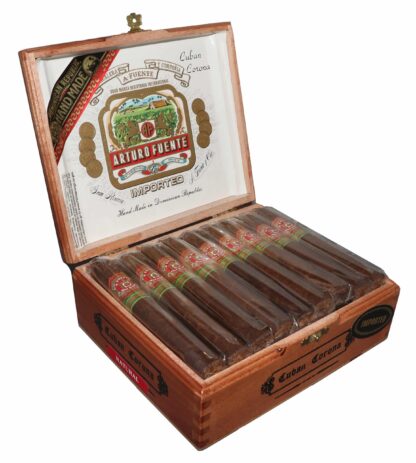 Open box of 25 count Arturo Fuente Gran Reserva Cuban Corona Natural cigars