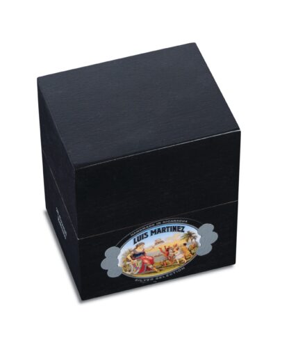 luis martinez silver collection robusto box closed