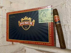 The Punch Clasico London Club box and cigar