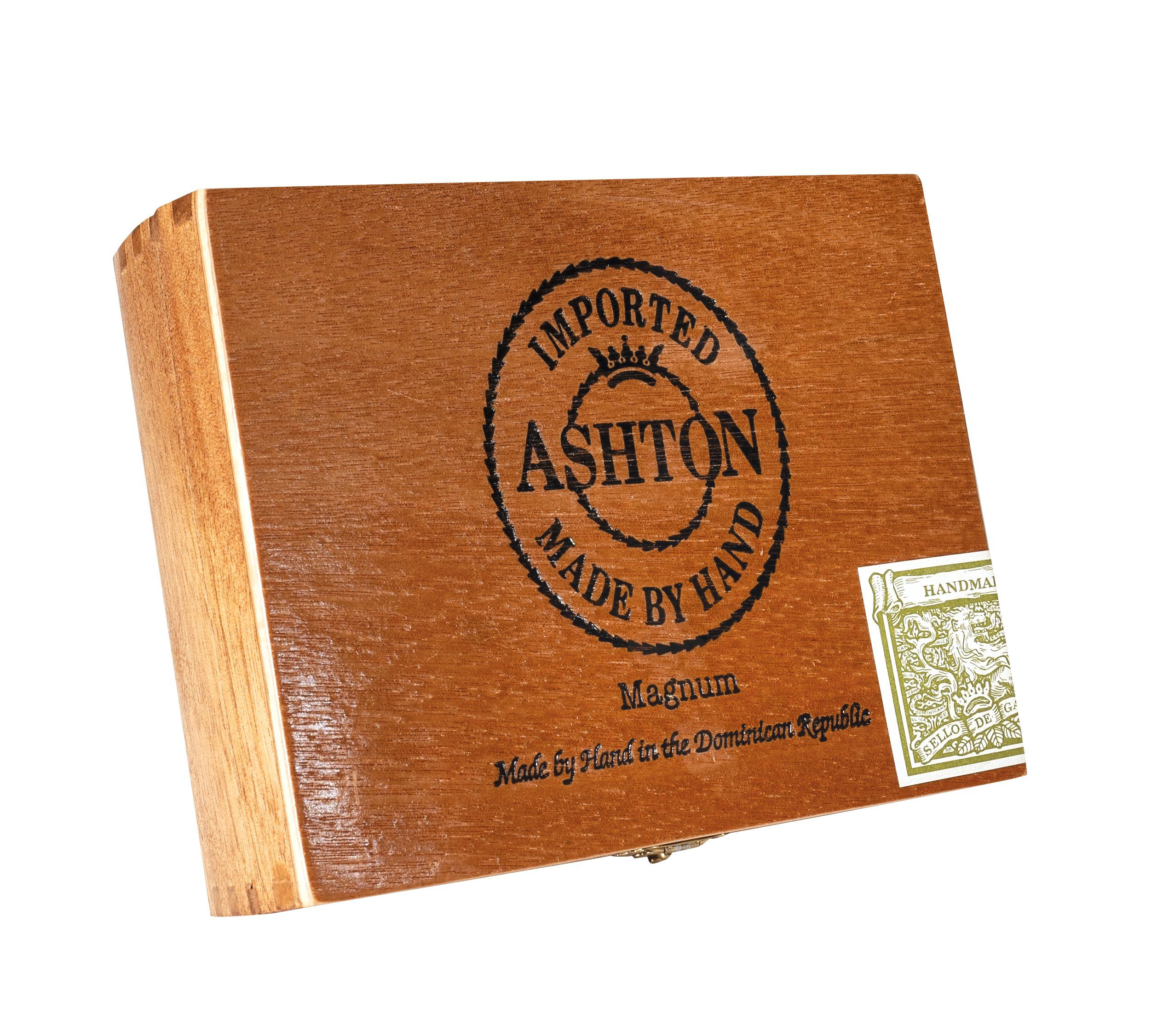 Closed box of 25 count Ashton Magnum cigars