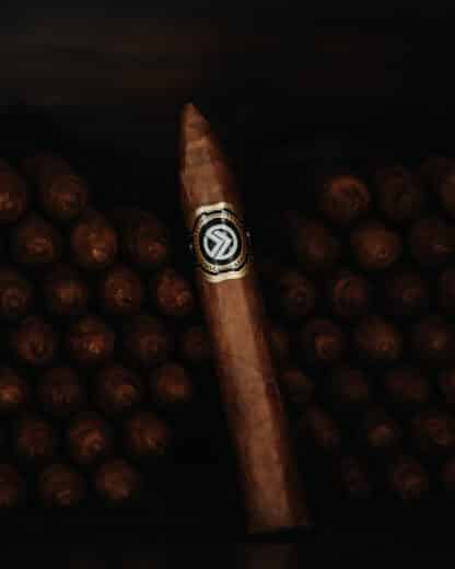 single shot of Onward Dreams Middleweight champ cigar