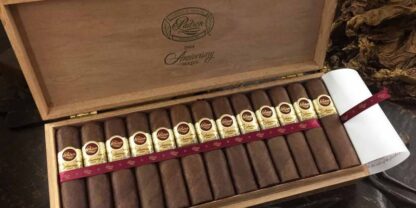 Padron 1964 Anniversary Series Hermoso Maduro open box of cigars